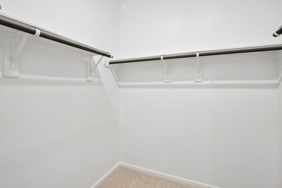 Spacious, unfurnished interior of a new home in Kemah Crossing - City Series, Kemah (Image 22).