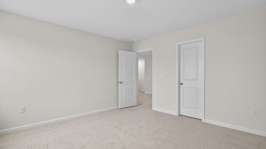 Spacious, unfurnished interior of a new home in Galvins Ridge, Sanford (Image 22).