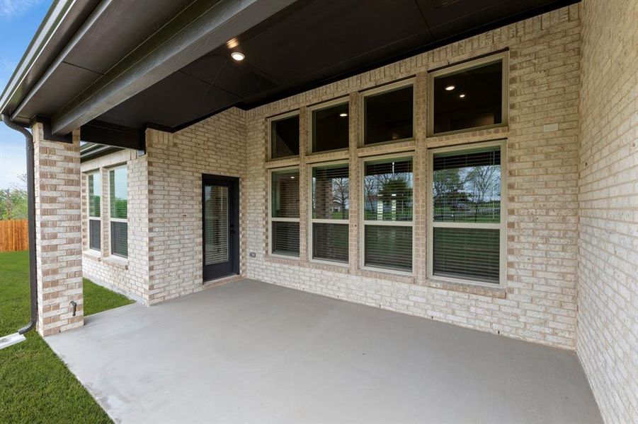 25. 932 Pilatus - Patio