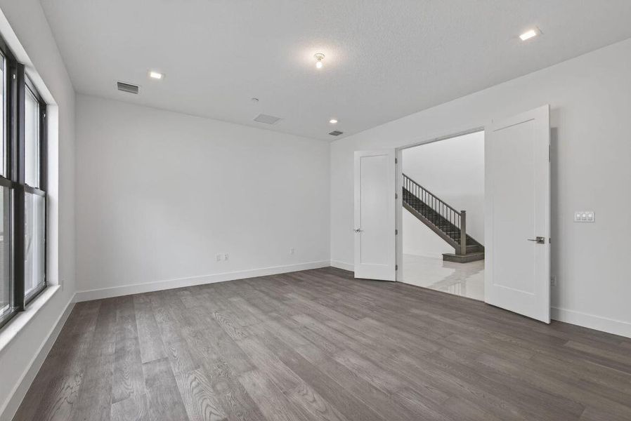 V37 DEN_GAMERM_FLEX RM 25-web-or-mls-5D1 V37 DEN_GAMERM_FLEX RM 25-web-or-mls-5D1