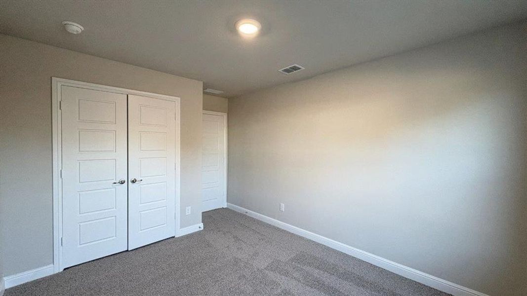 Spacious, unfurnished interior of a new home in Sandstone Estates, Granbury (Image 28).