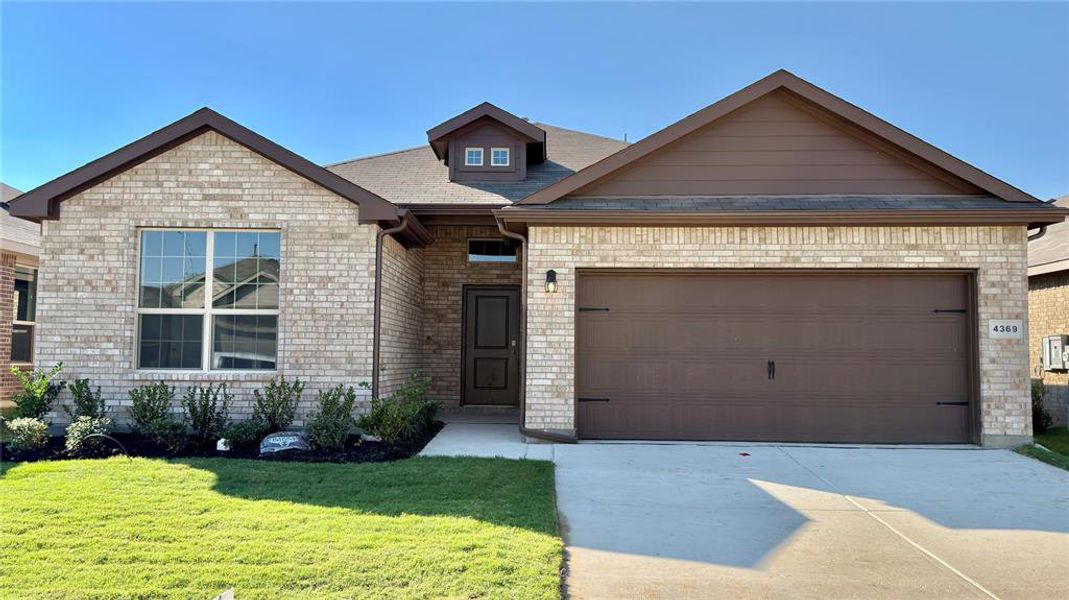 Front Elevation - D.R. Horton's Oxford Floorplan Elevation B- All Home and community information, including pricing, included features, terms, availability and amenities, are subject to change at any time without notice or obligation. All Drawings, pictures, photographs, video, square footages, floor plans, elevations, features, colors and sizes are approximate for illustration purposes only and will vary from the homes as built. Front Elevation - D.R. Horton's Oxford Floorplan Elevation B- All Home and community information, including pricing, included features, terms, availability and amenities, are subject to change at any time without notice or obligation. All Drawings, pictures, photographs, video, square footages, floor plans, elevations, features, colors and sizes are approximate for illustration purposes only and will vary from the homes as built.