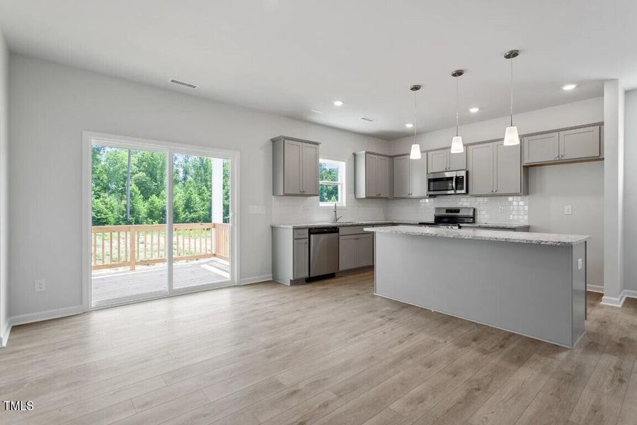 11 OVT kitchen (Medium)