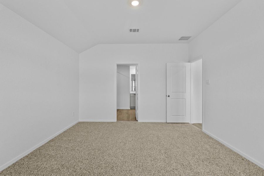 Spacious, unfurnished interior of a new home in , Splendora (Image 23).
