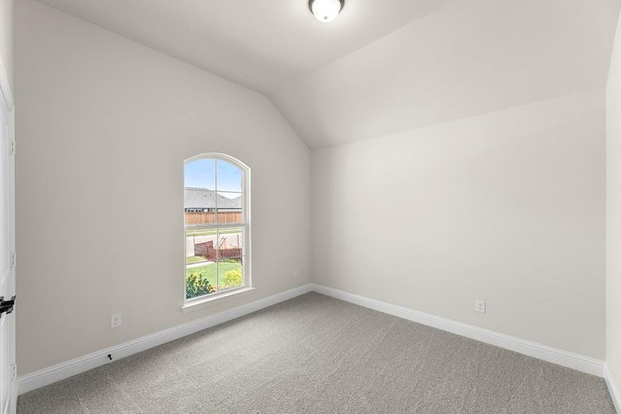 Spacious, unfurnished interior of a new home in Walden Pond, Forney (Image 31).