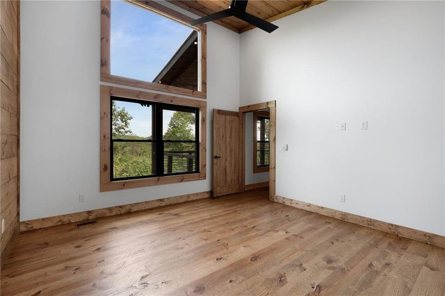 Spacious, unfurnished interior of a new home in , Morganton (Image 30).