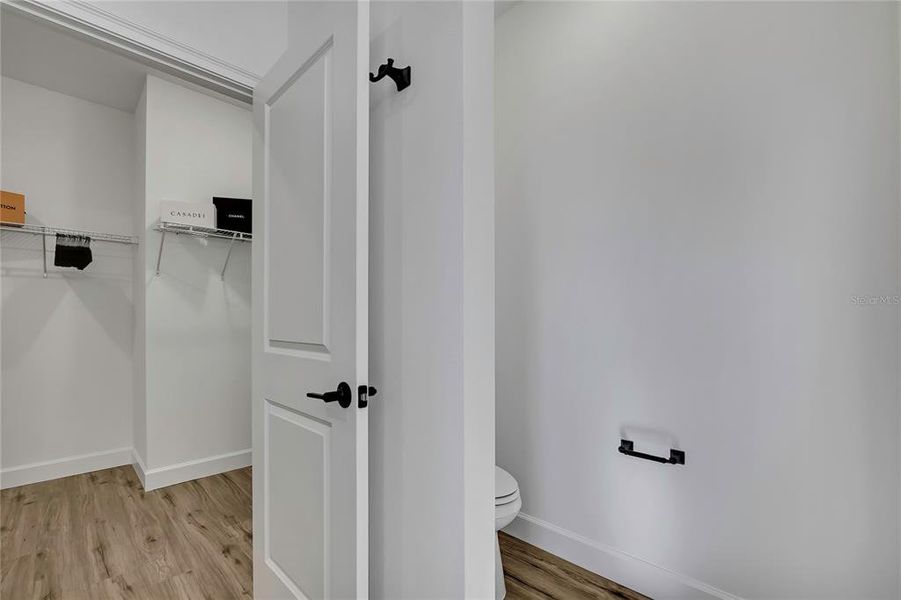 Spacious, unfurnished interior of a new home in , Spring Hill (Image 50).