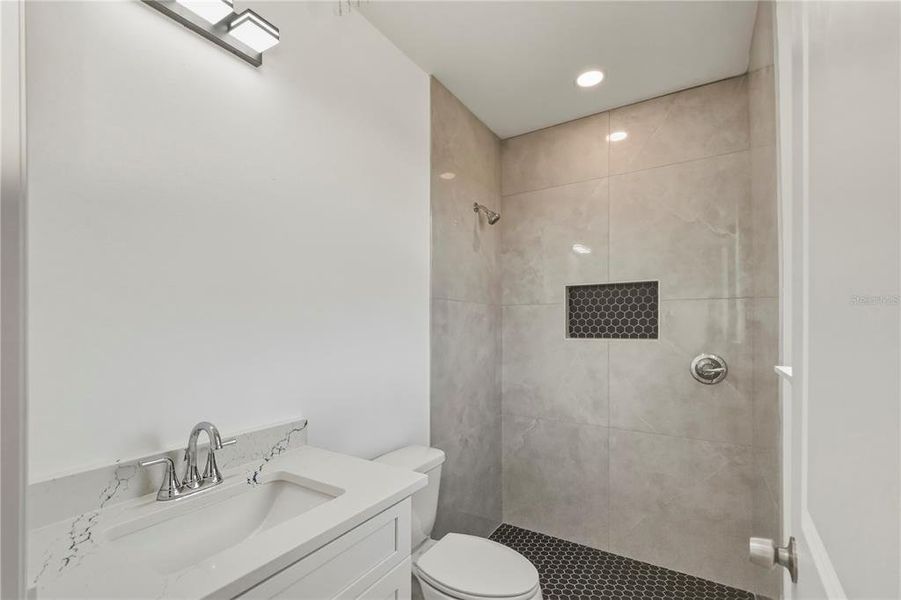 Furnished interior view inside a new home in , Port Charlotte (Image 49).