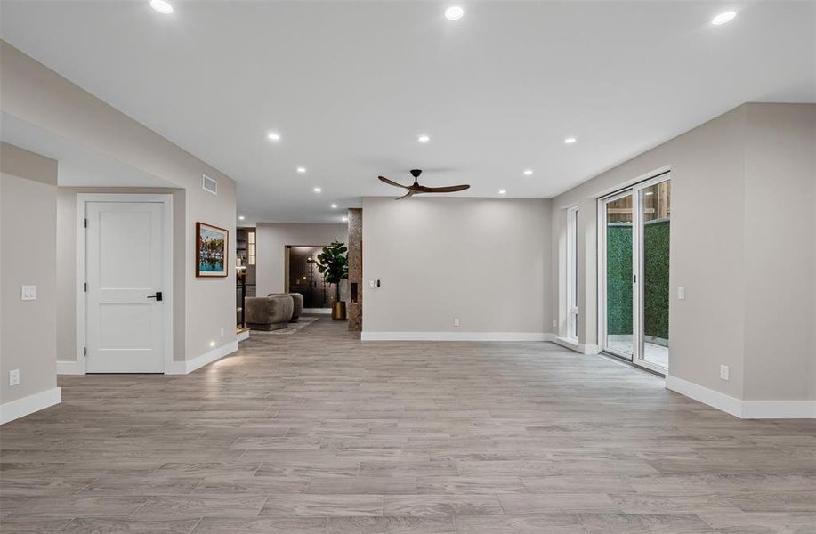 Spacious, unfurnished interior of a new home in , Dallas (Image 22).