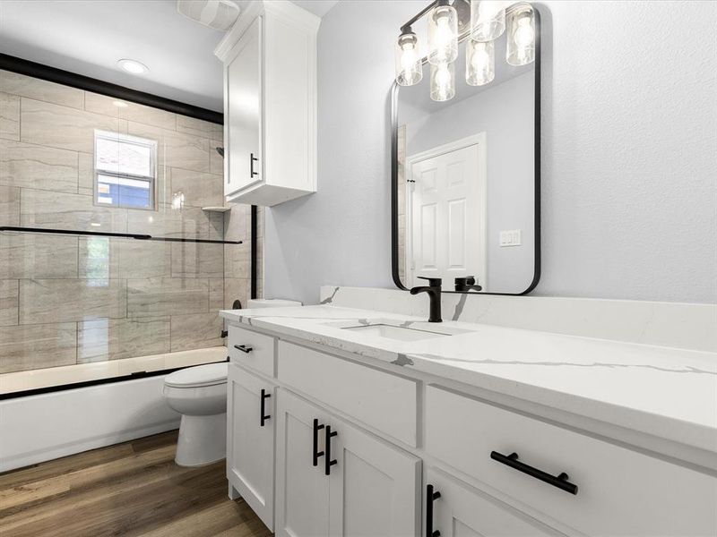 Furnished interior view inside a new home in , Fort Worth (Image 28). Furnished interior view inside a new home in , Fort Worth (Image 28).