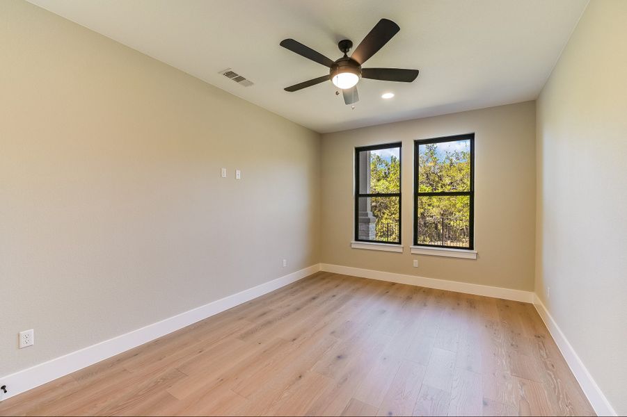 Representative unfurnished interior of a home built from the Sapphire by Giddens Homes in Riverstone, Georgetown (Image 55).