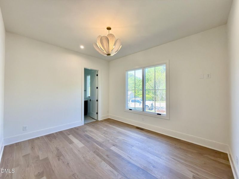 7ED3E551-6F18-4BE7-AD44-A13A553B6363_1_1