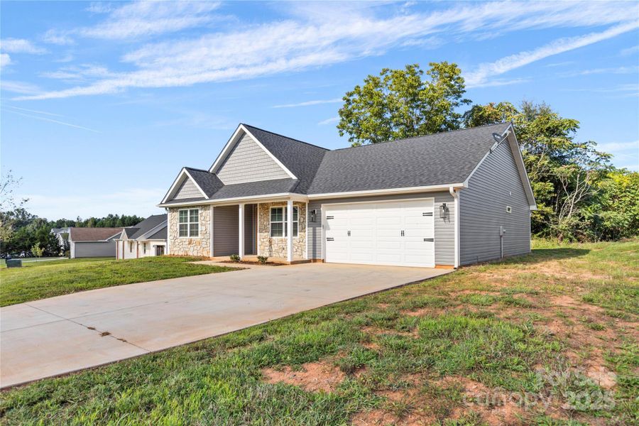 Image 18 of a home in .