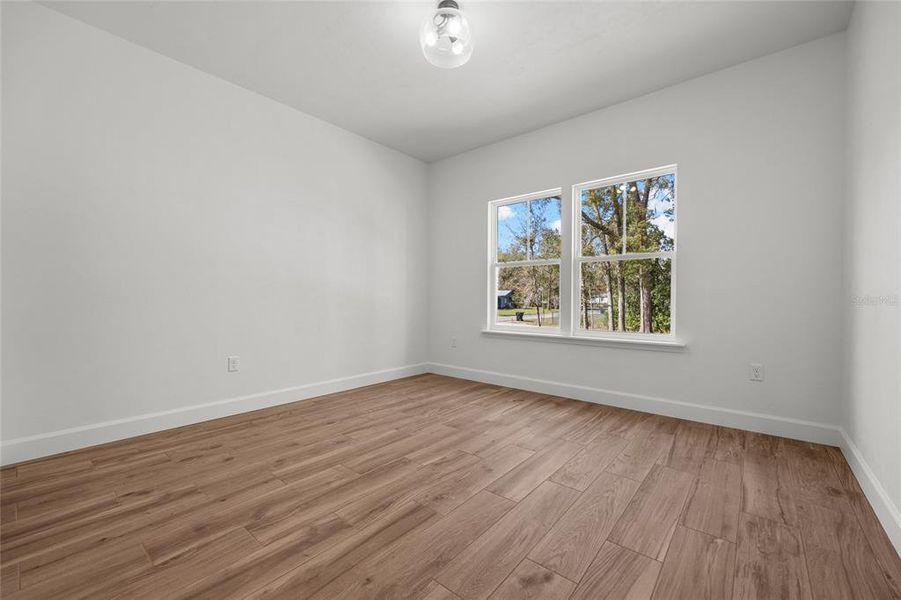 Spacious, unfurnished interior of a new home in , Bronson (Image 18).
