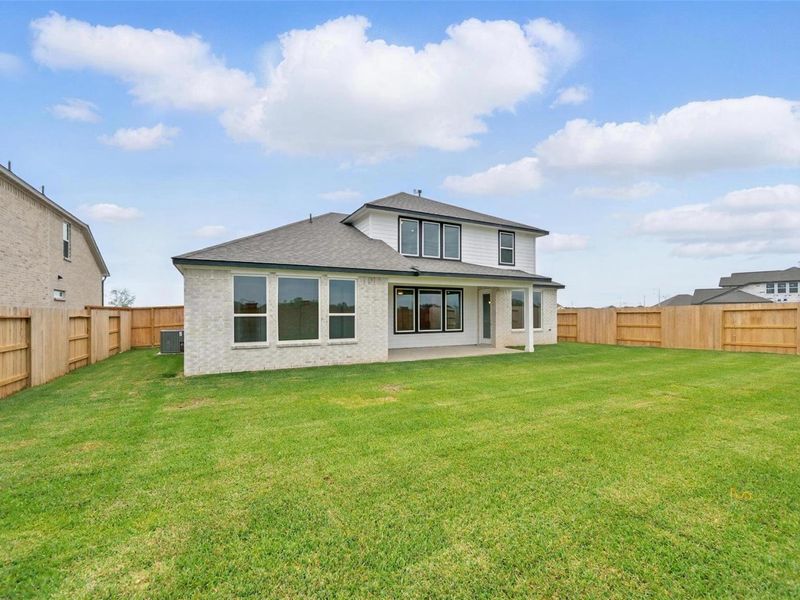 Exterior details and patio area of a home in Lago Mar, Texas City (Image 27). Exterior details and patio area of a home in Lago Mar, Texas City (Image 27).