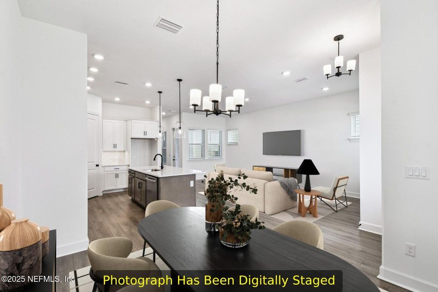 Image 20 of a home in Granville at eTown 34'.