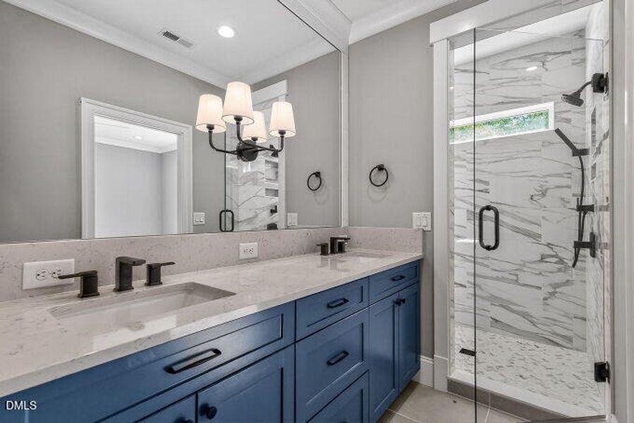 034-680x453-primary-bath