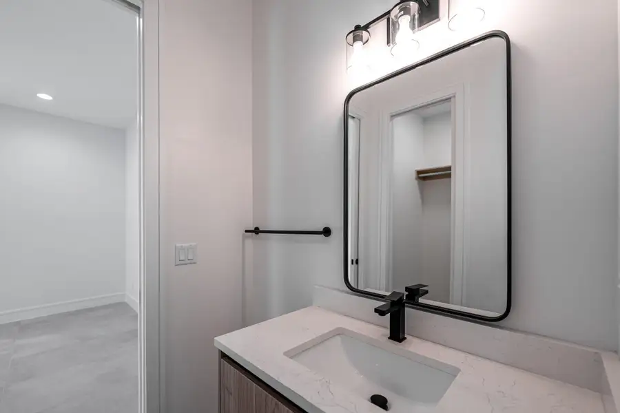 84-web-or-mls-1199-se-puritan-ln