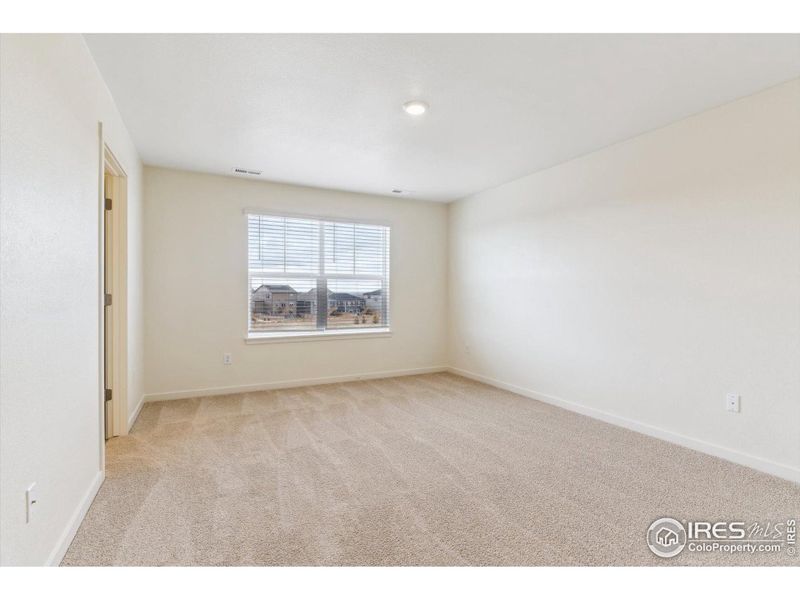 Spacious, unfurnished interior of a new home in Settlers Crossing, Commerce City (Image 11). Spacious, unfurnished interior of a new home in Settlers Crossing, Commerce City (Image 11).