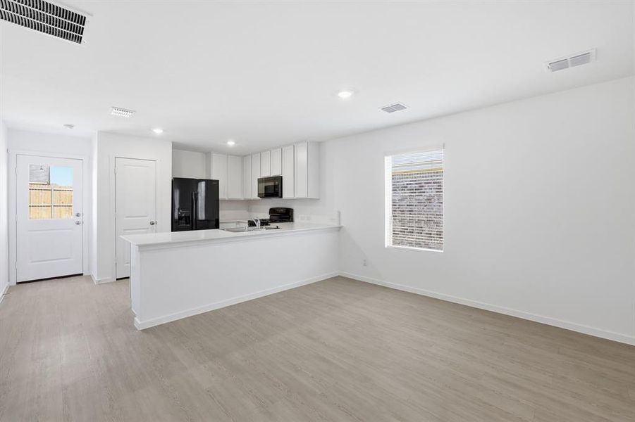 Spacious, unfurnished interior of a new home in Falcon Heights, Forney (Image 29).