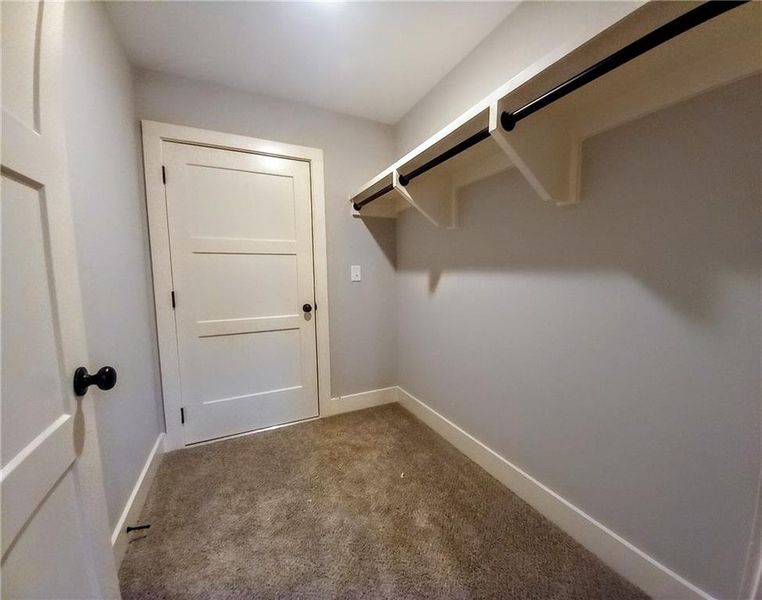 Spacious, unfurnished interior of a new home in , Temple (Image 22).