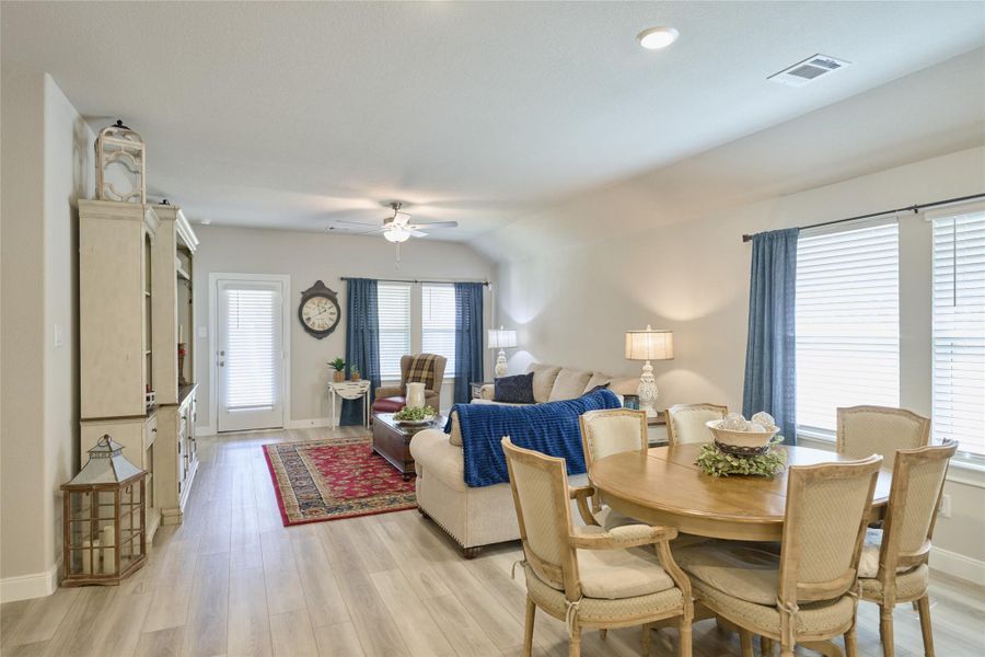 Furnished interior view inside a new home in Montgomery Oaks - Estate, Conroe (Image 10). Furnished interior view inside a new home in Montgomery Oaks - Estate, Conroe (Image 10).