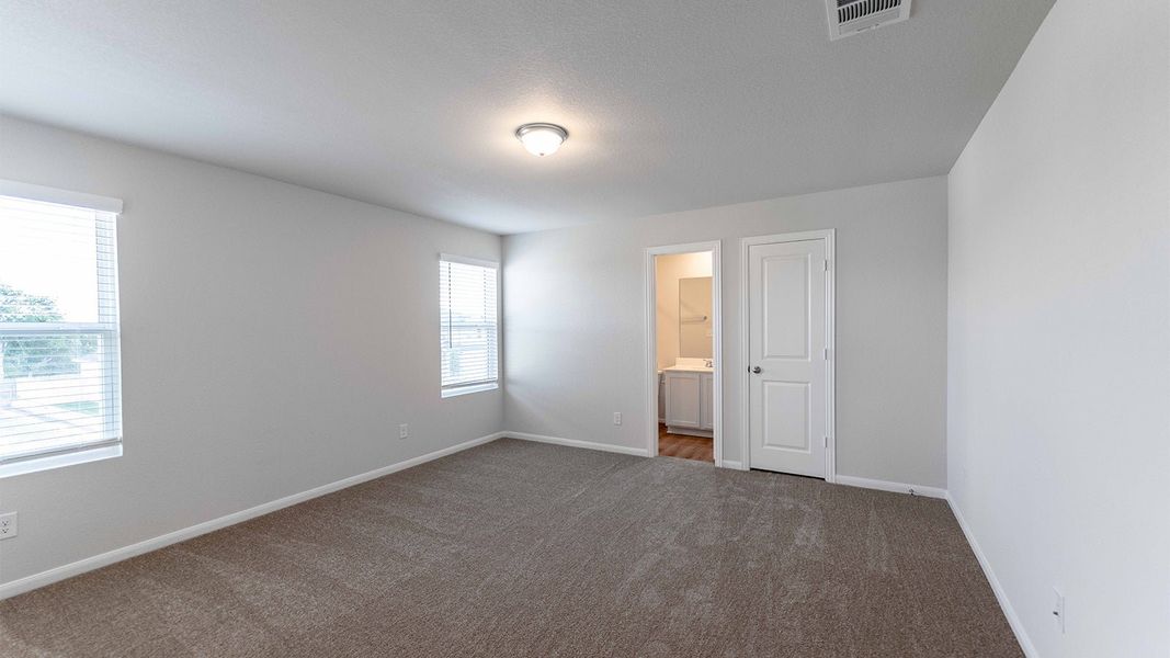 Spacious, unfurnished interior of a new home in Grande Estates, Bertram (Image 44).