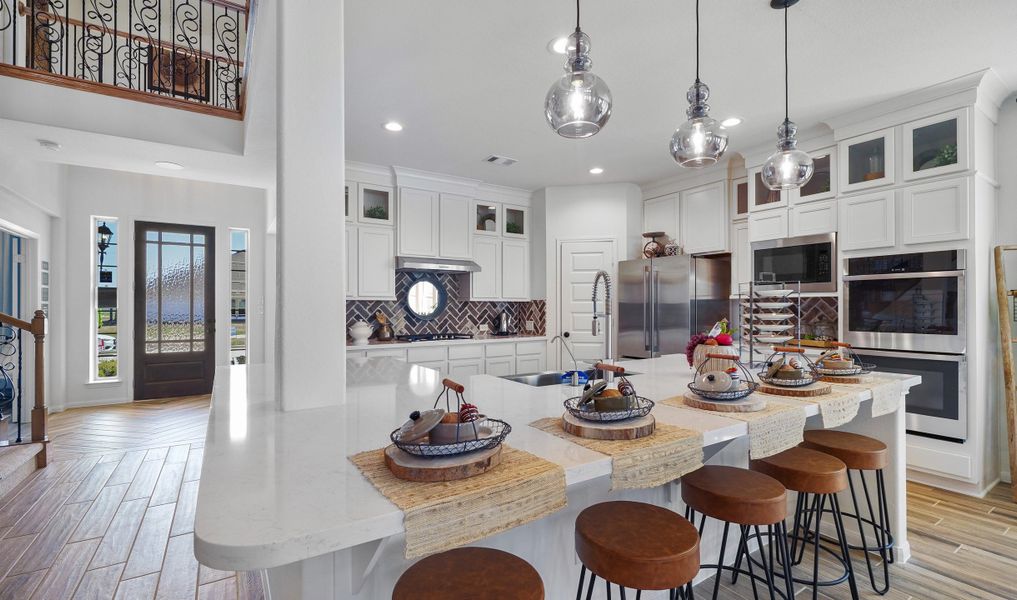 Kitchen with breakfast bar island