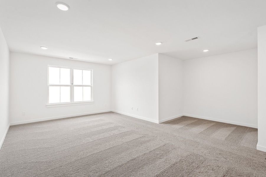 Spacious, unfurnished interior of a new home in Woods Crossing, Gallatin (Image 56).