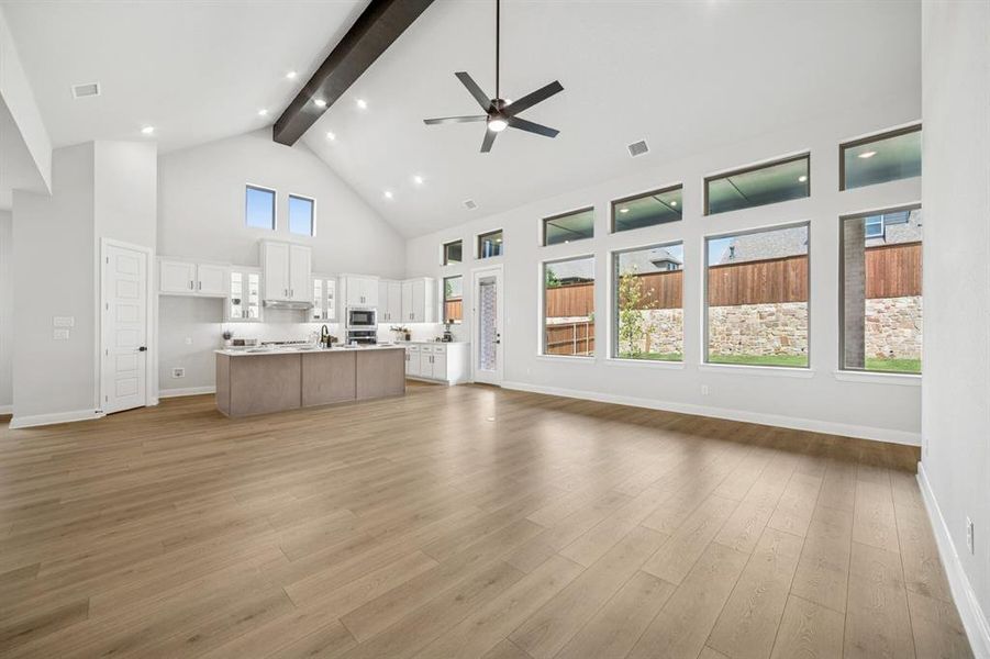 Spacious, unfurnished interior of a new home in Monterra - Classics, Fate (Image 26).