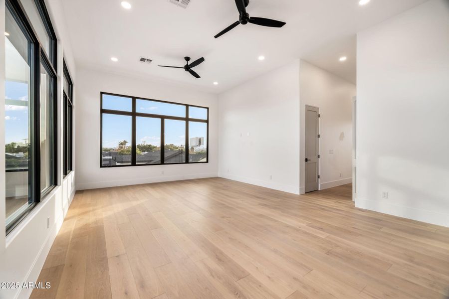 Upstairs loft Upstairs loft