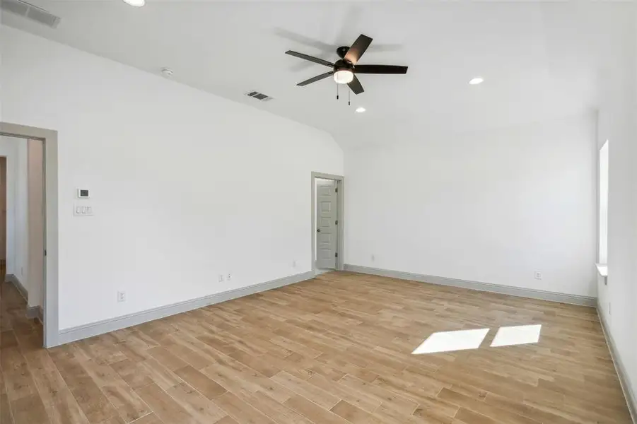 Spacious, unfurnished interior of a new home in Lucky Ridge, Boyd (Image 30). Spacious, unfurnished interior of a new home in Lucky Ridge, Boyd (Image 30).