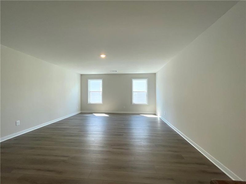 Spacious, unfurnished interior of a new home in Summerlin, Winder (Image 67).