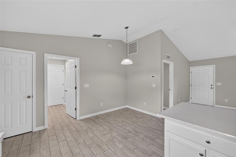 Spacious, unfurnished interior of a new home in , Ocala (Image 34).