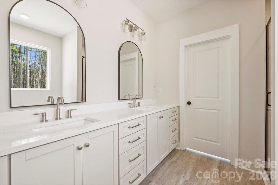 Furnished interior view inside a new home in , Lincolnton (Image 28).