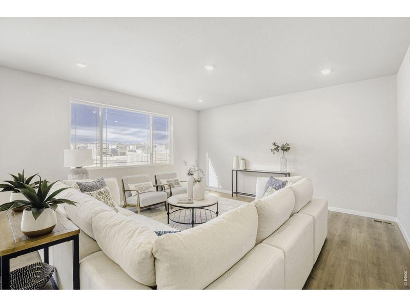 Furnished interior view inside a new home in Farmstead, Berthoud (Image 14).