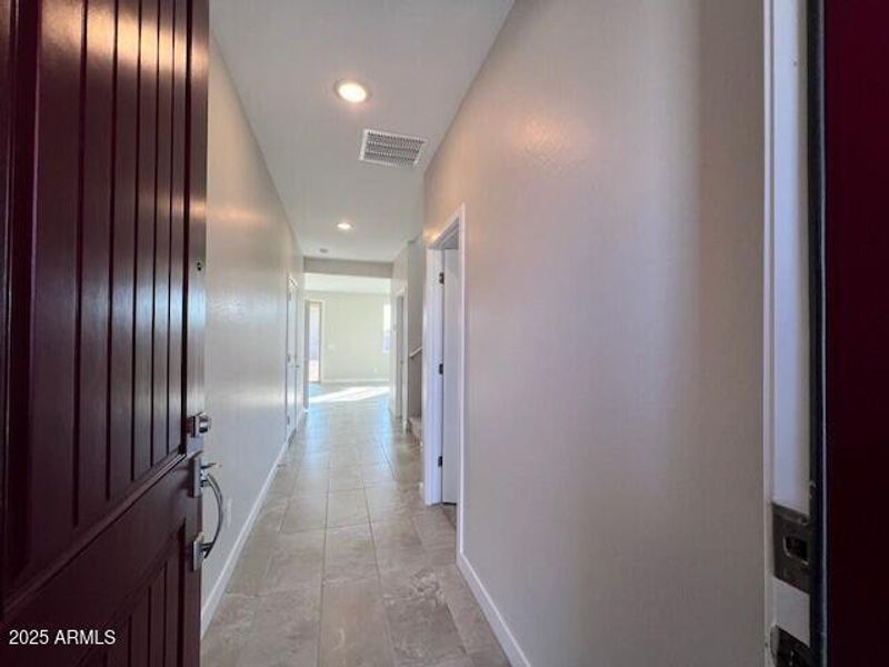 BR35 Lot 122 - Entrance Hallway