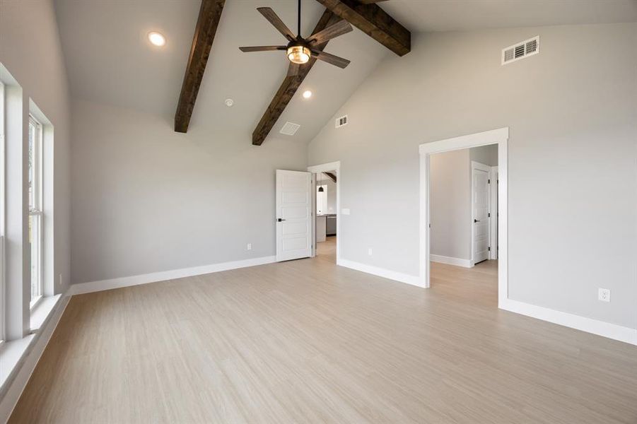 Spacious, unfurnished interior of a new home in , West Tawakoni (Image 22). Spacious, unfurnished interior of a new home in , West Tawakoni (Image 22).