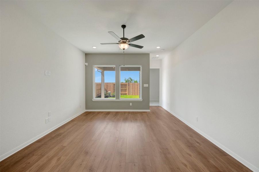 Spacious, unfurnished interior of a new home in The Grand Prairie - Meadow Collection, Hockley (Image 39).