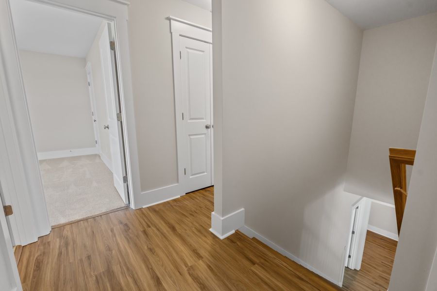 Representative unfurnished interior of a home built from the Kauai by Bill Clark Homes in Sidbury Landing, Wilmington (Image 59).
