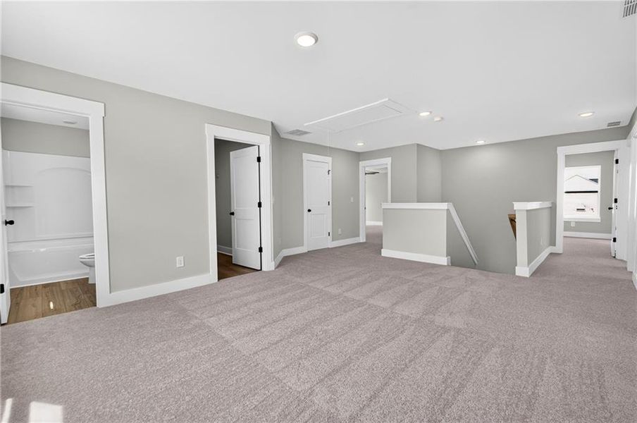 Spacious, unfurnished interior of a new home in , Loganville (Image 60). Spacious, unfurnished interior of a new home in , Loganville (Image 60).