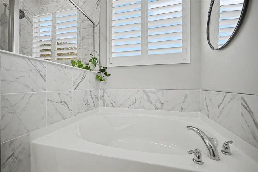 Close-up of interior finishes inside a home in , Harleyville (Image 23).