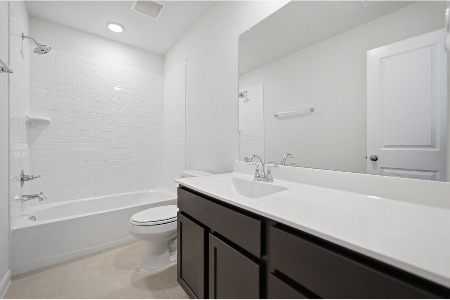 Furnished interior view inside a new home in La Terra, Celina (Image 14). Furnished interior view inside a new home in La Terra, Celina (Image 14).