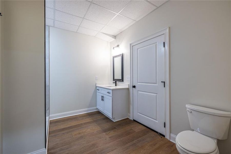 Spacious, unfurnished interior of a new home in , Dallas (Image 55).