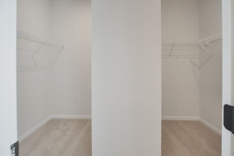 *This is a marketing photo. Colors/options may be different.*