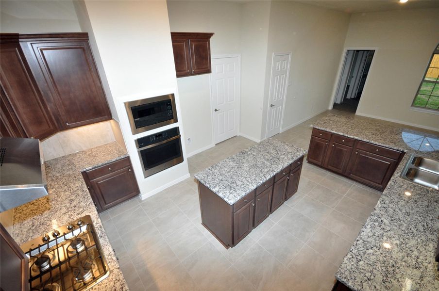 Furnished interior view inside a new home in Pedregal, League City (Image 6). Furnished interior view inside a new home in Pedregal, League City (Image 6).