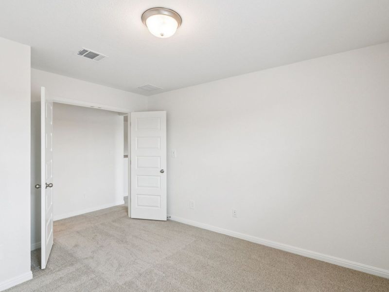 Spacious, unfurnished interior of a new home in Prairie Winds - Executive Collection, Hutto (Image 17).