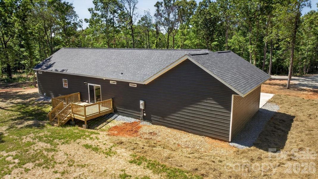 Exterior details and patio area of a home in , Columbus (Image 24).