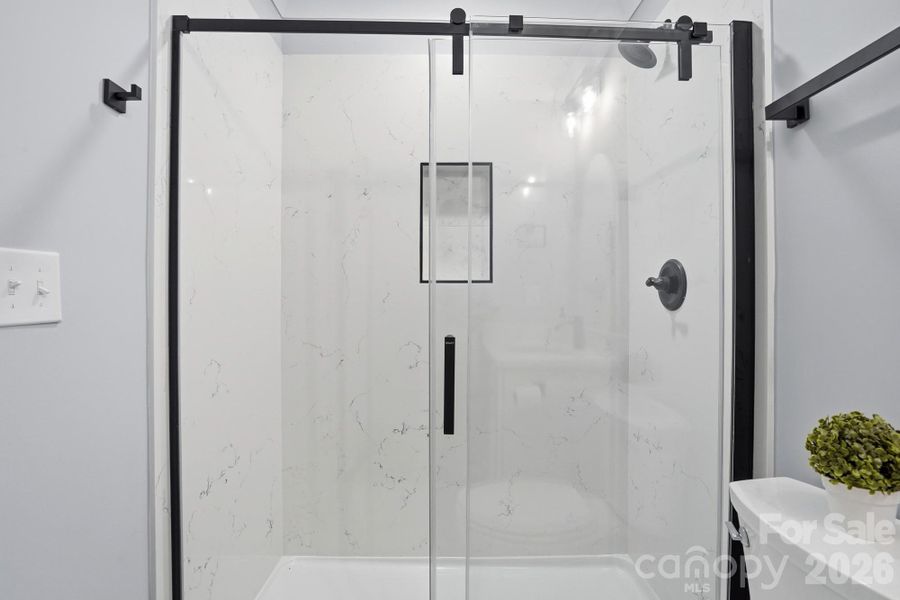 Image 37 of a home in .