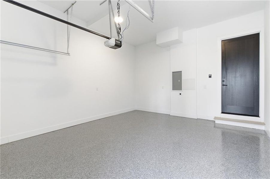 Spacious, unfurnished interior of a new home in , Atlanta (Image 27). Spacious, unfurnished interior of a new home in , Atlanta (Image 27).